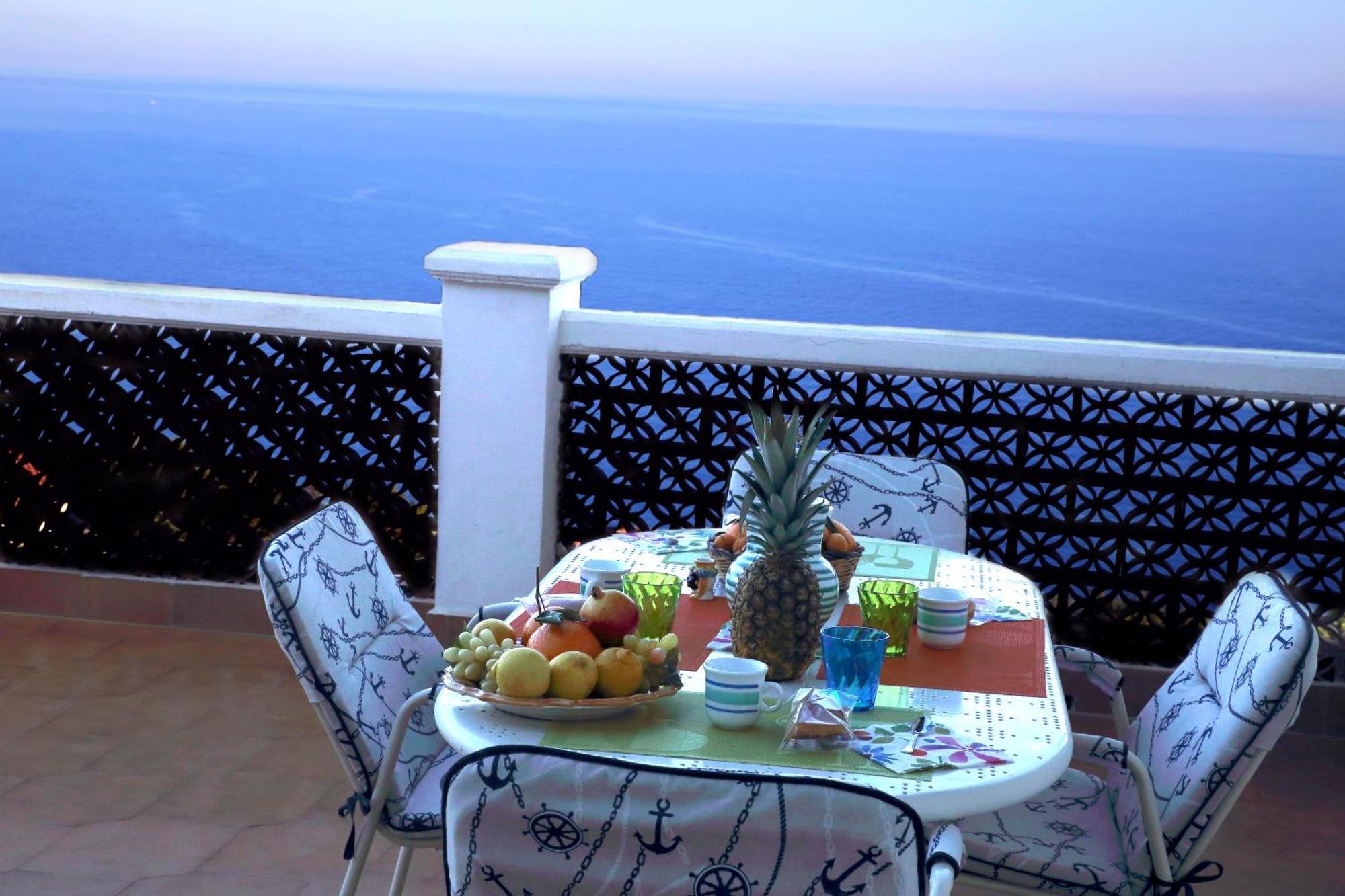 Villa Yellow House Licata Rom bilde