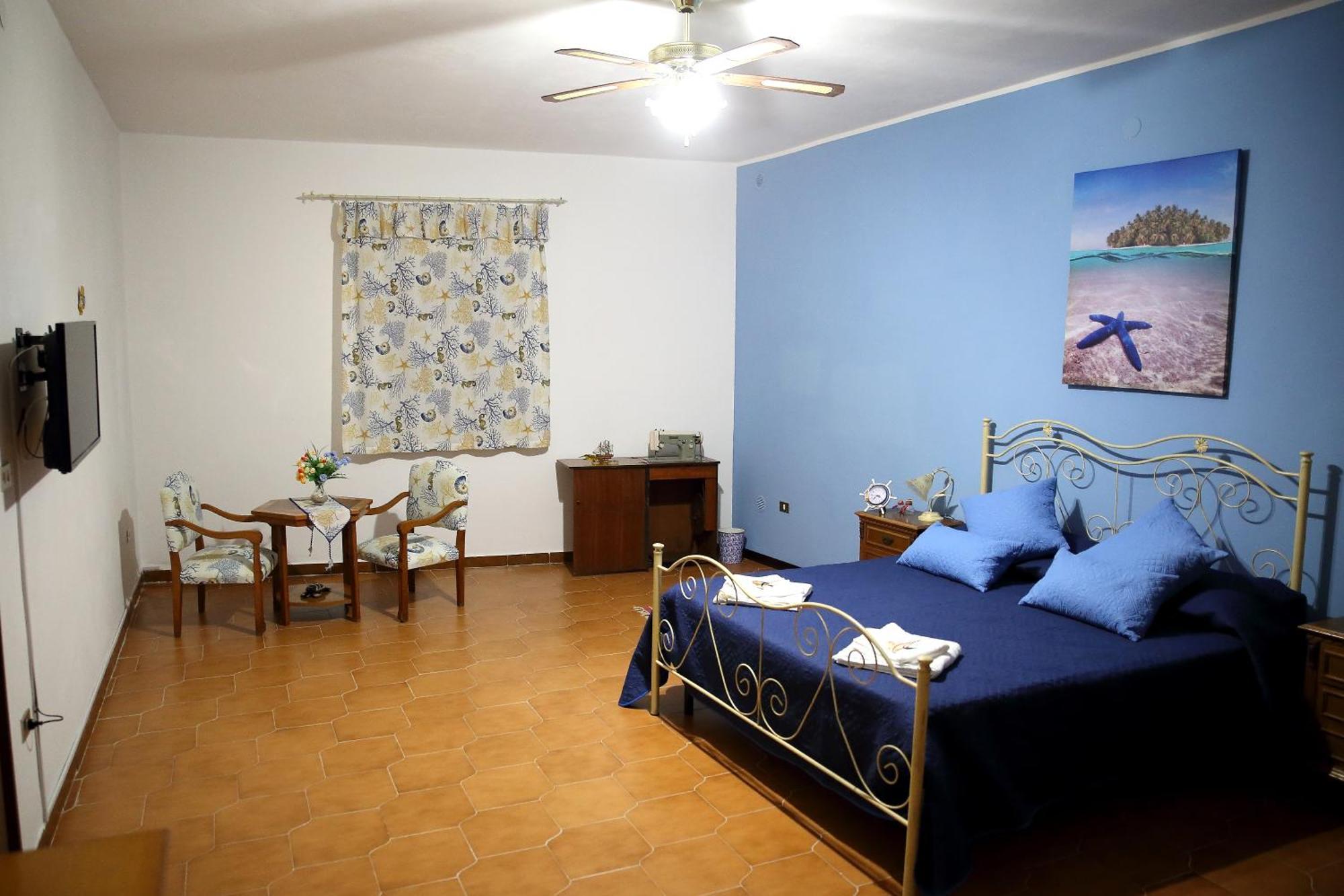 Villa Yellow House Licata Rom bilde